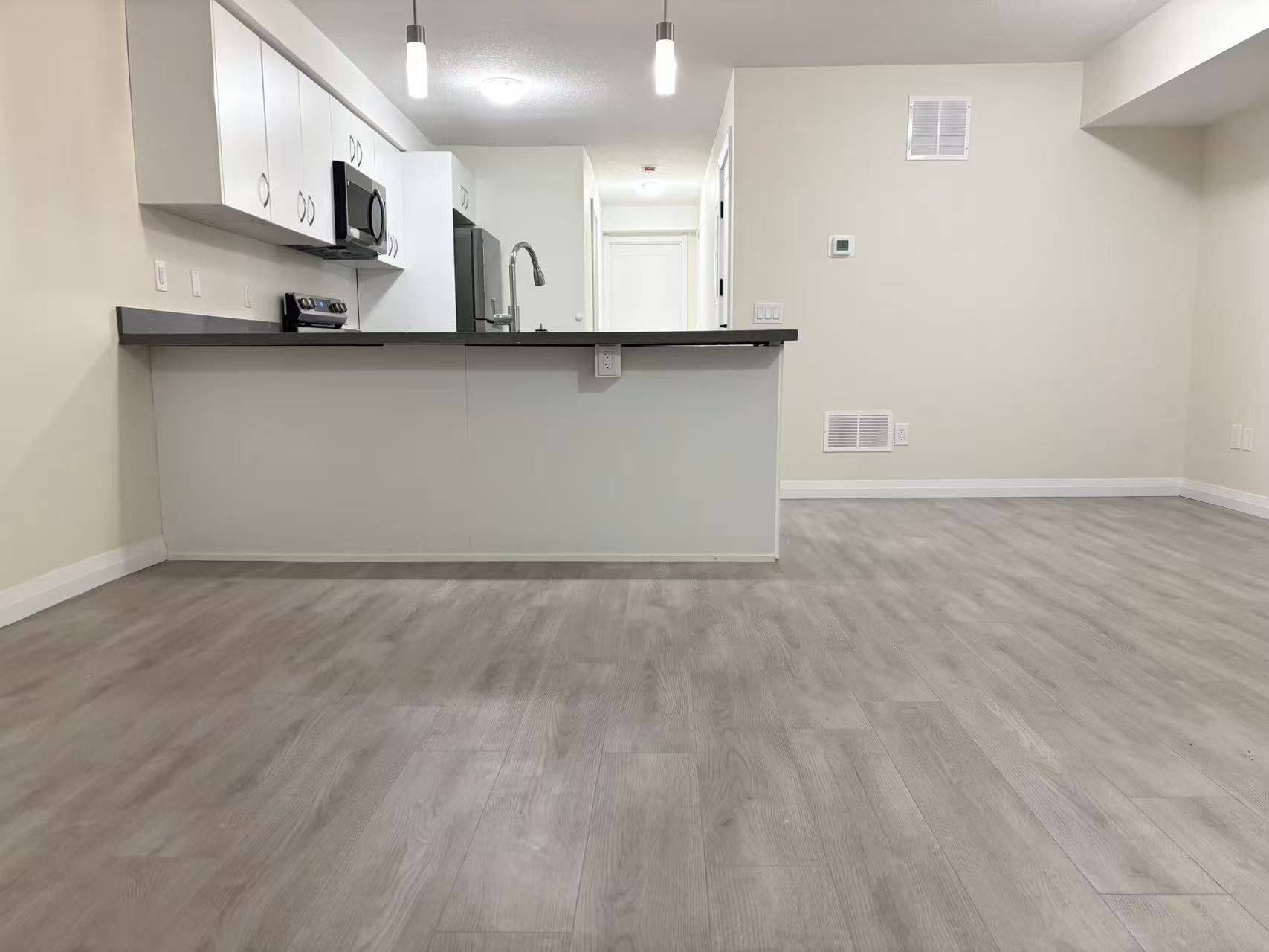 Cambridge, ON N3C 0G8,370 Fisher Mills RD #8