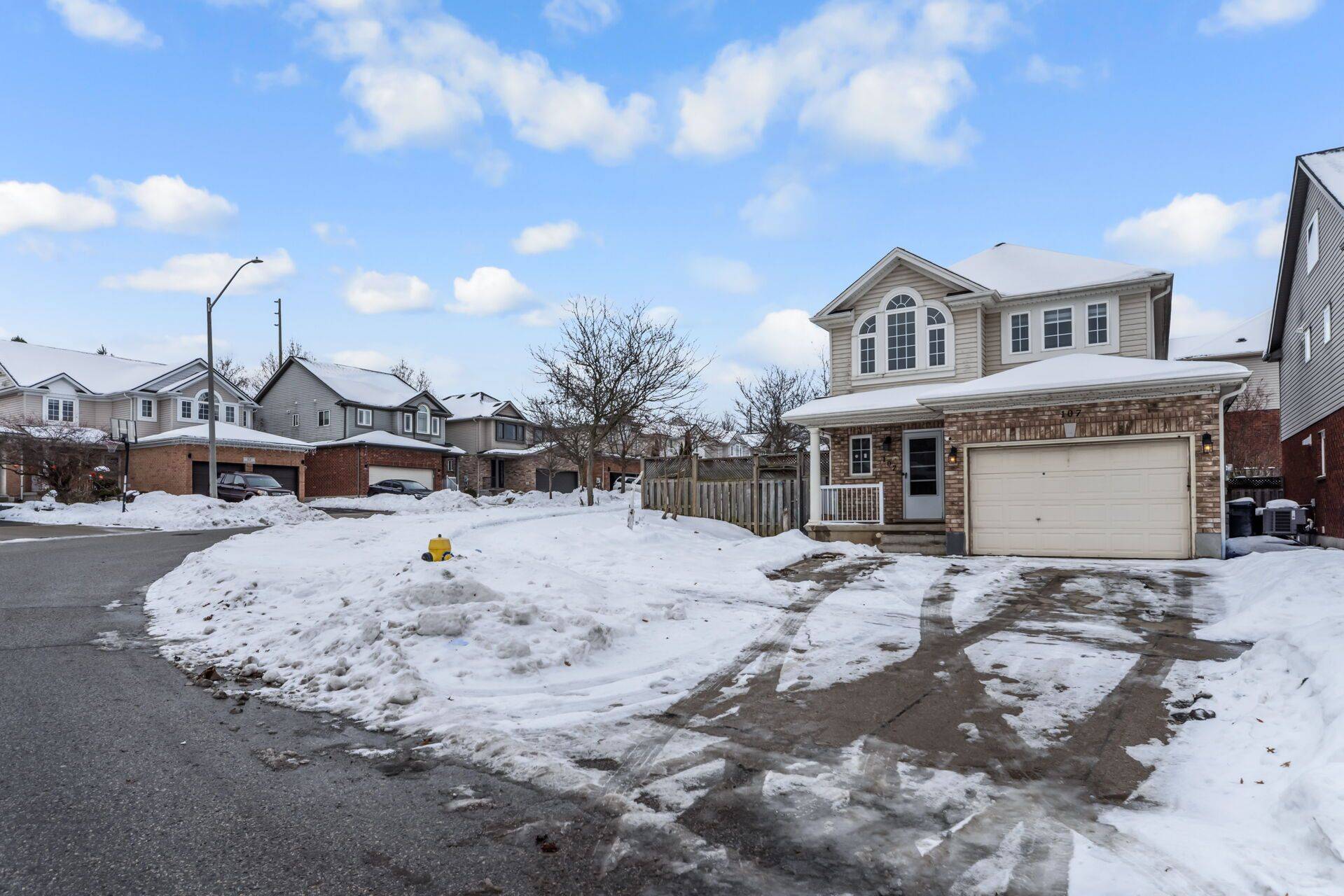 Cambridge, ON N3C 4P2,107 Skipton CRES