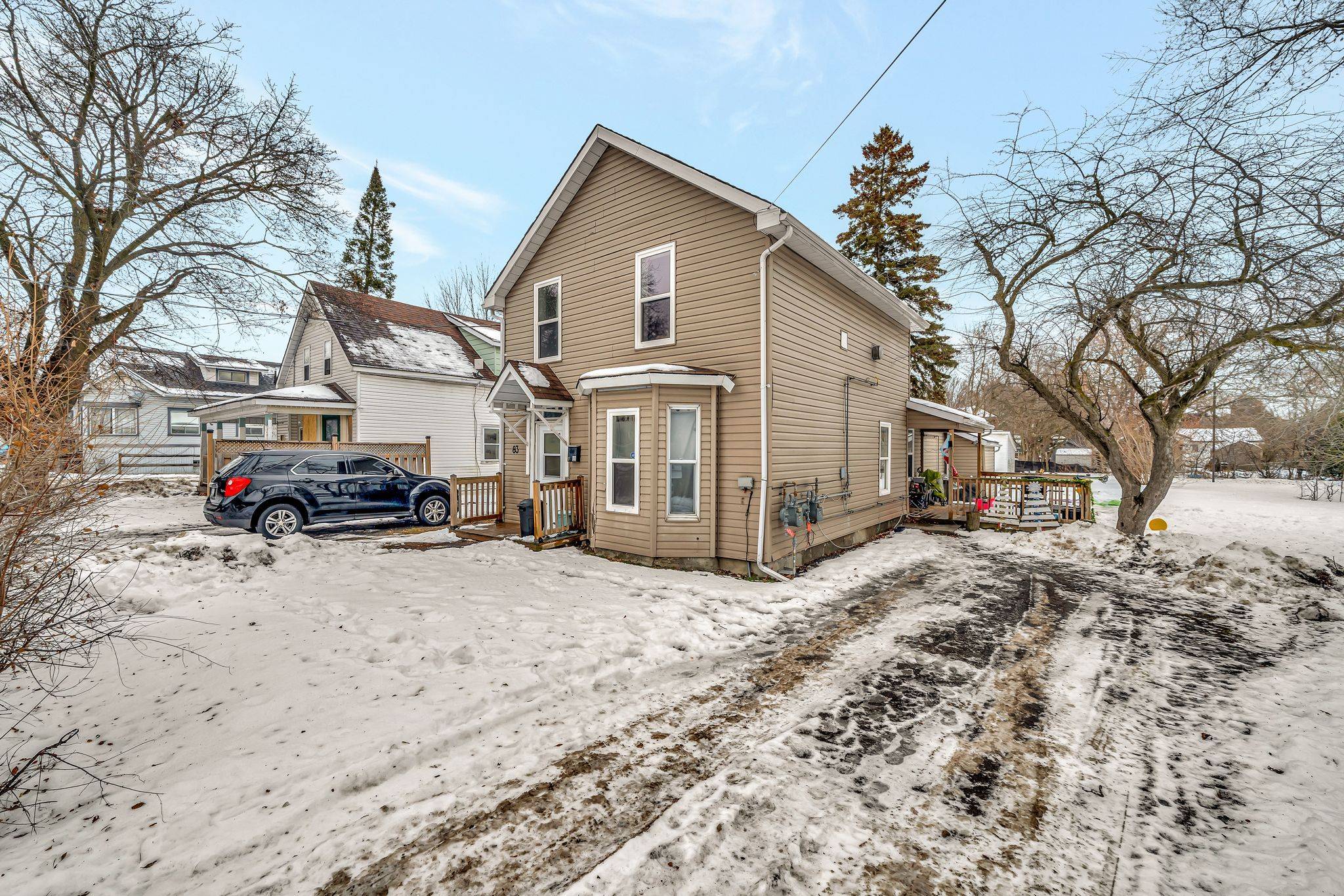 Belleville, ON K8P 3A2,83 Grier ST