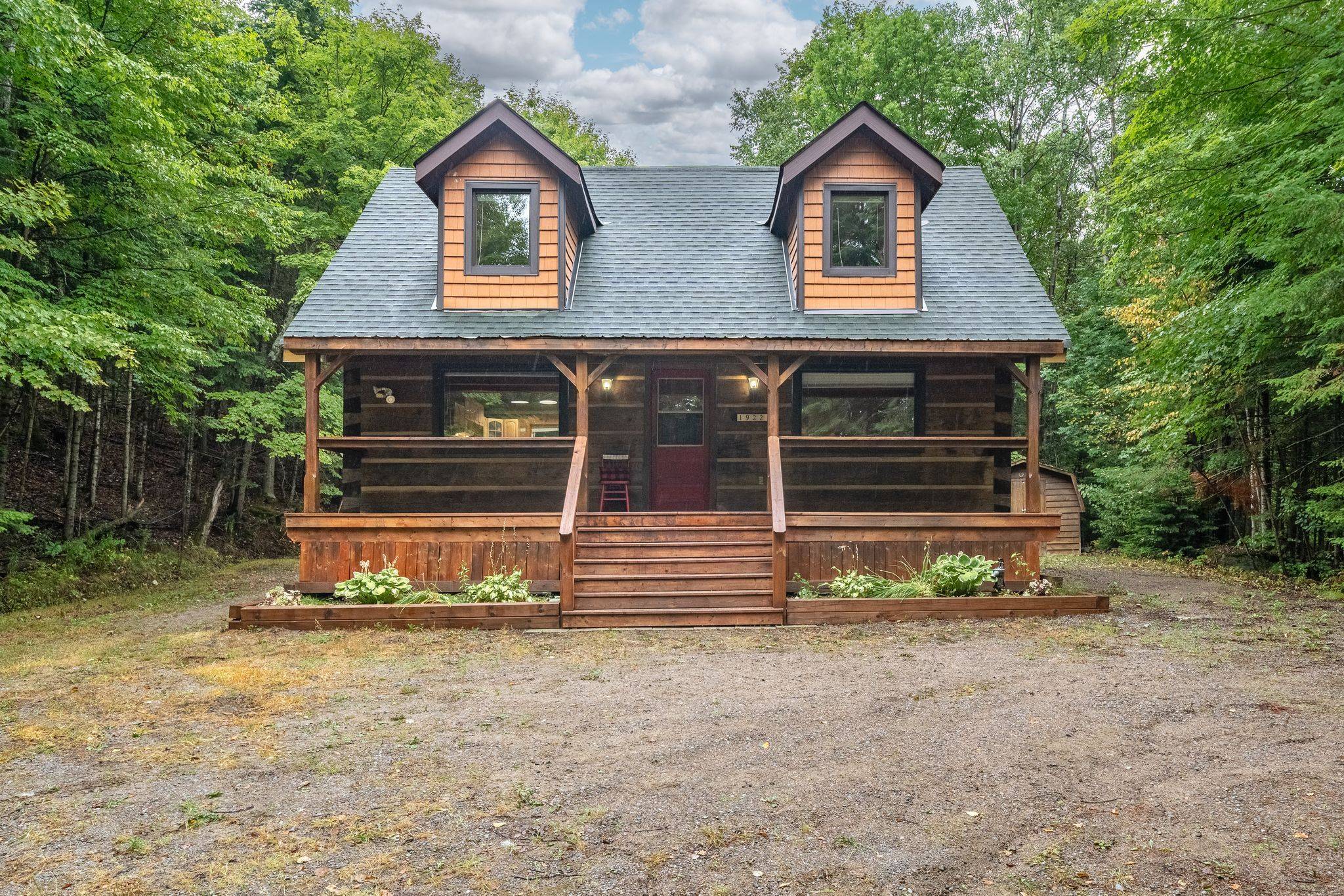 Highlands East, ON K0M 1S0,19221 Highway 118 N/A