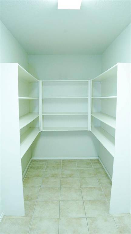 Burleson, TX 76028,Address not disclosed