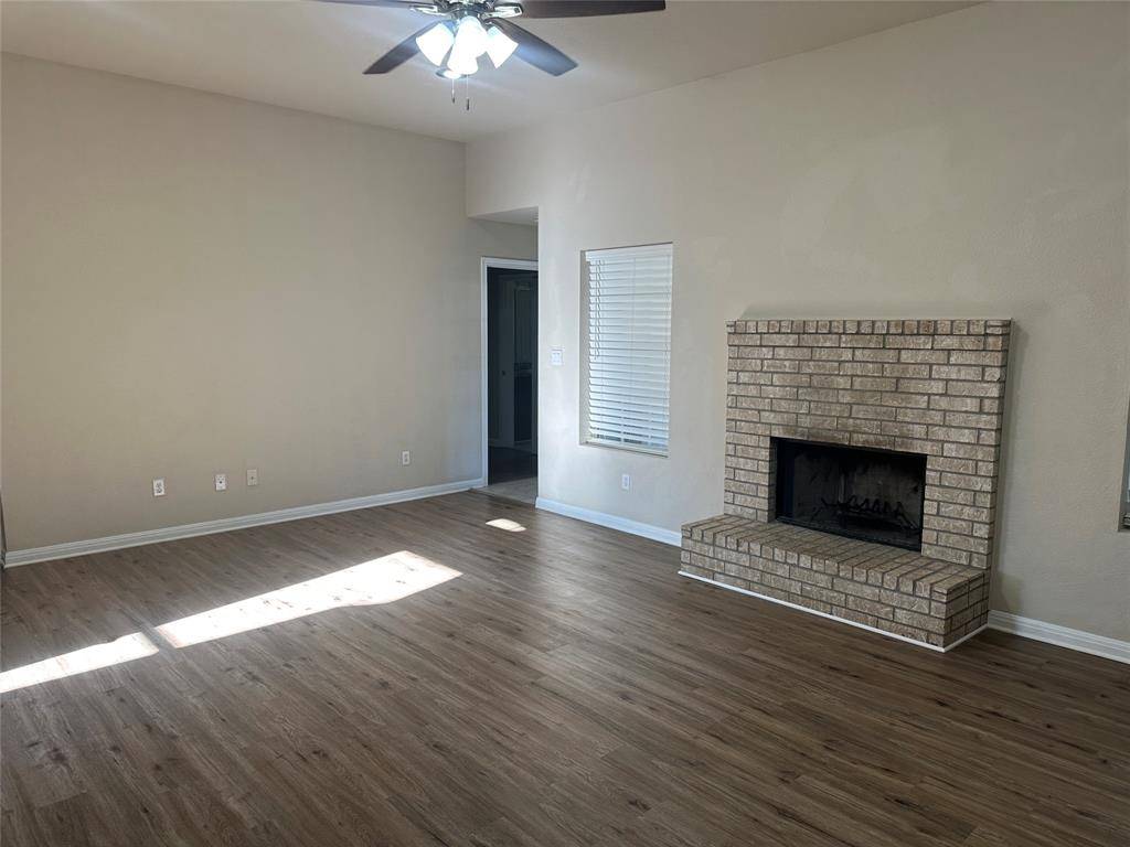 Hewitt, TX 76643,208 Pearl Drive
