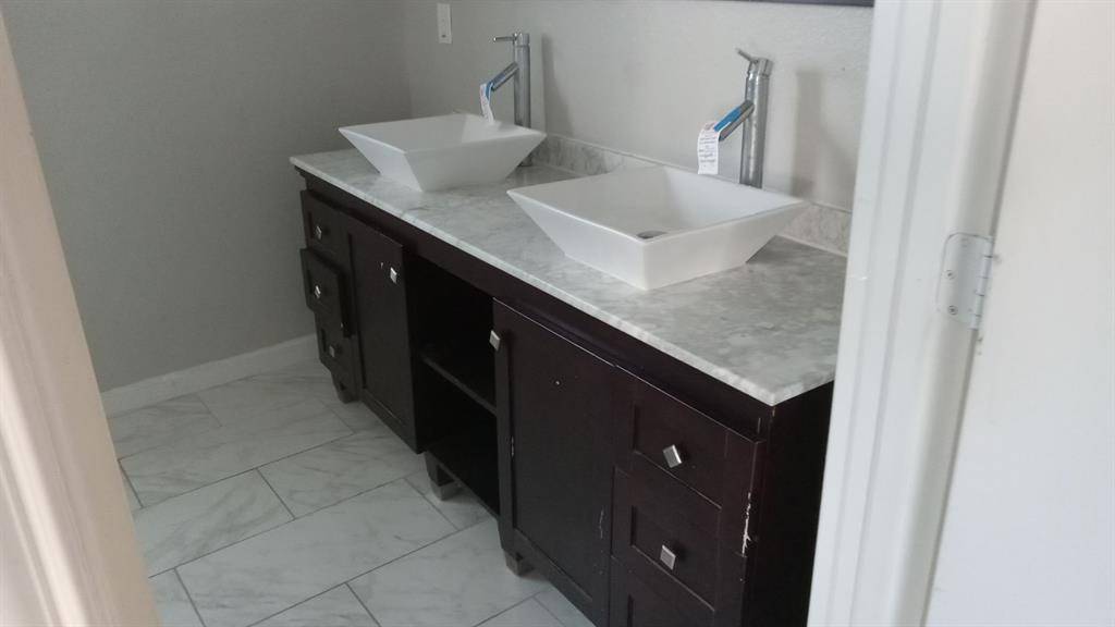 Dallas, TX 75216,1510 Carson Street