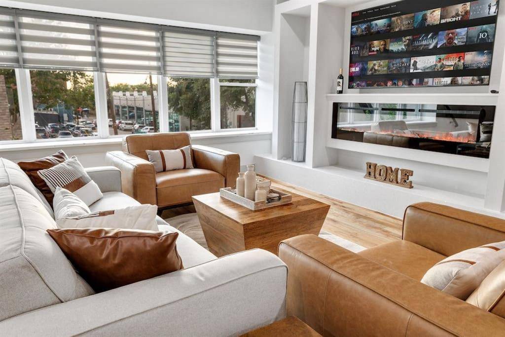 Dallas, TX 75206,5726 Oram Street #4