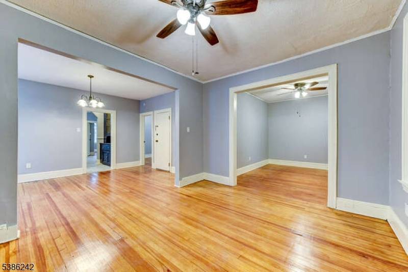 East Orange City, NJ 07018,56 Sunnyside Ter #2