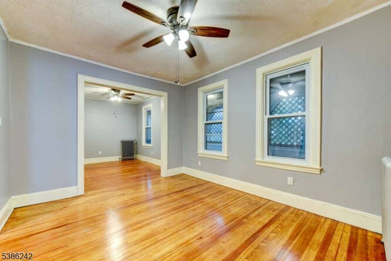 East Orange City, NJ 07018,56 Sunnyside Ter #2