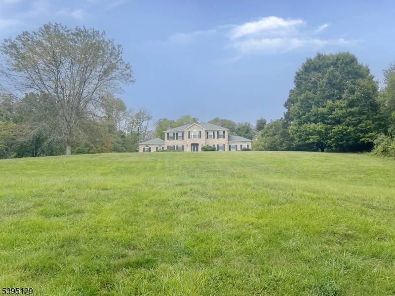 Hampton Twp., NJ 07860,52 Church Rd