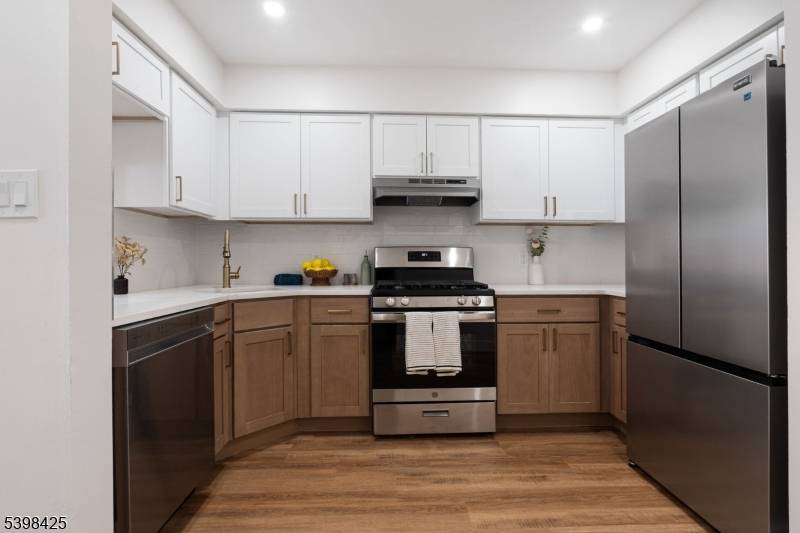 Newark City, NJ 07103,94 Irvine Turner Blvd