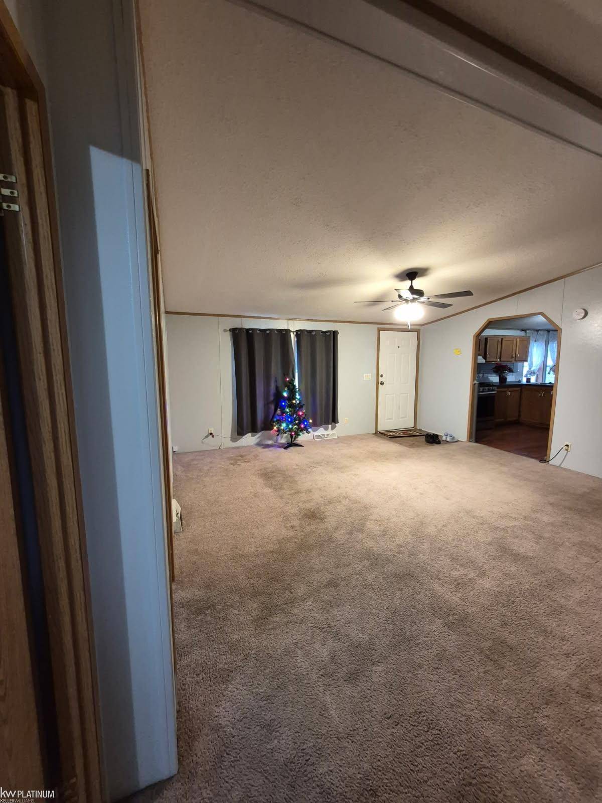 20080 rhapsody DR, Clinton Twp, MI 48036