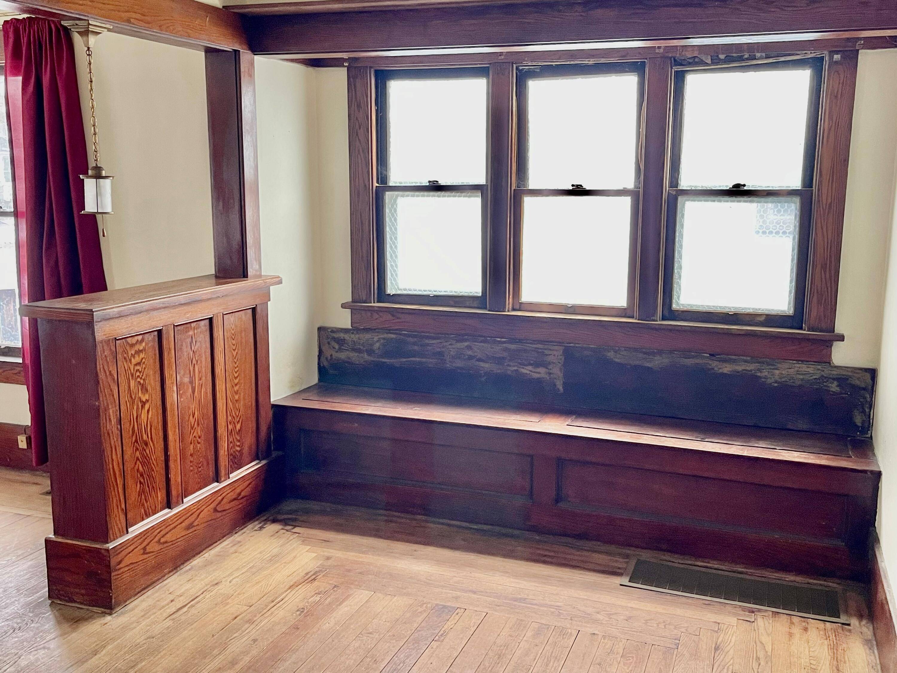 Battle Creek, MI 49017,21 Charlotte ST