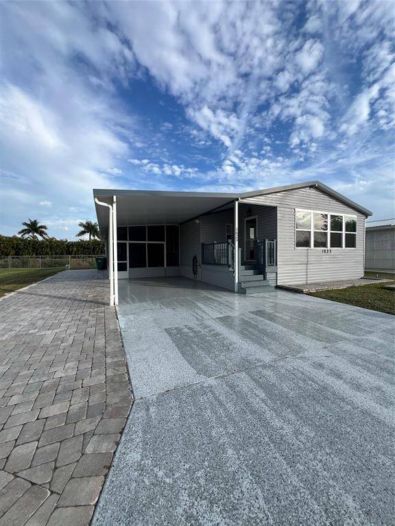 Okeechobee, FL 34974,1625 SW 35th Cir