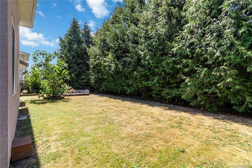 Central Saanich, BC V8Z 6A1,6260 Elaine Way