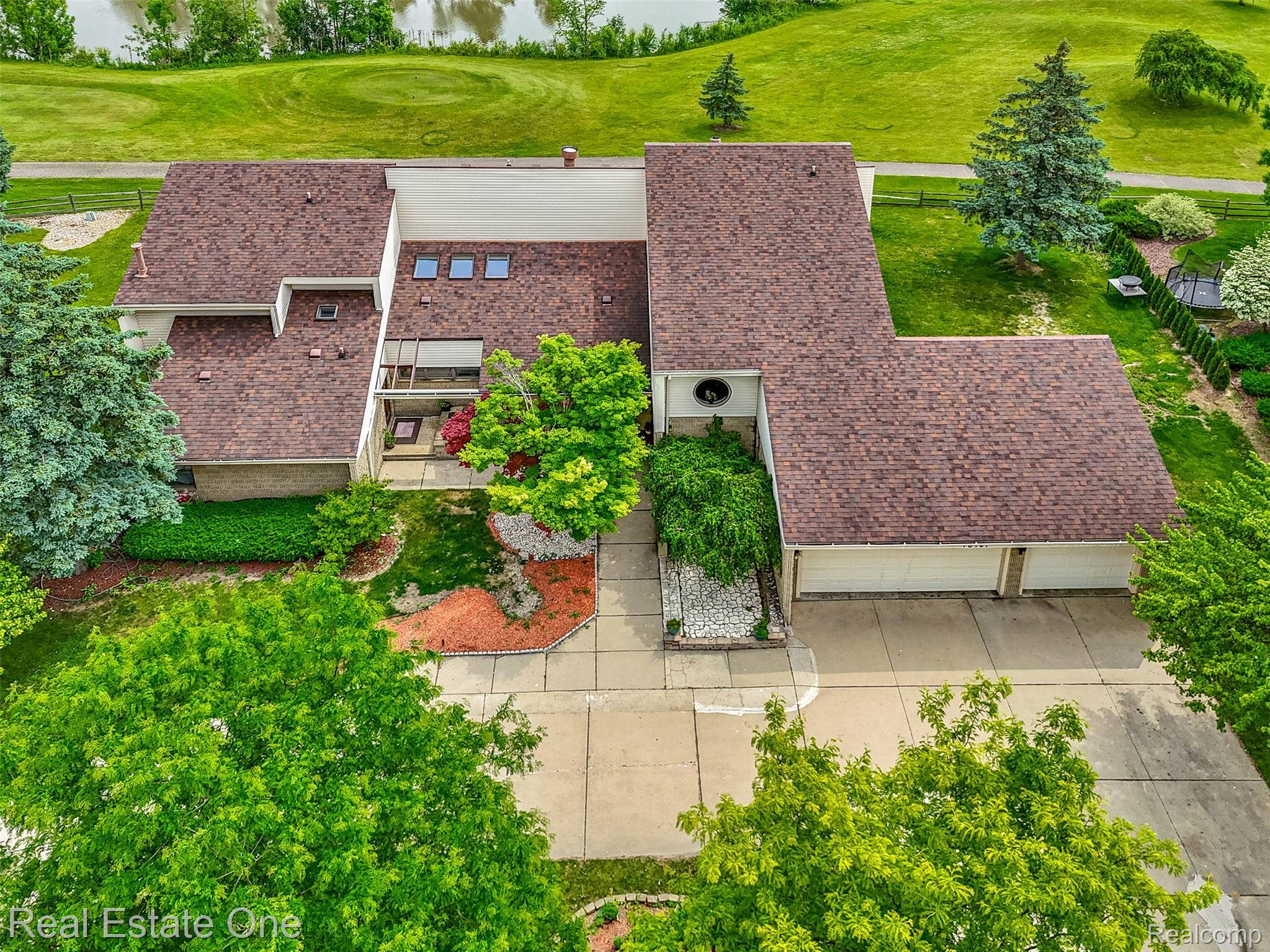 Riverview, MI 48193,18191 Country Club CIR