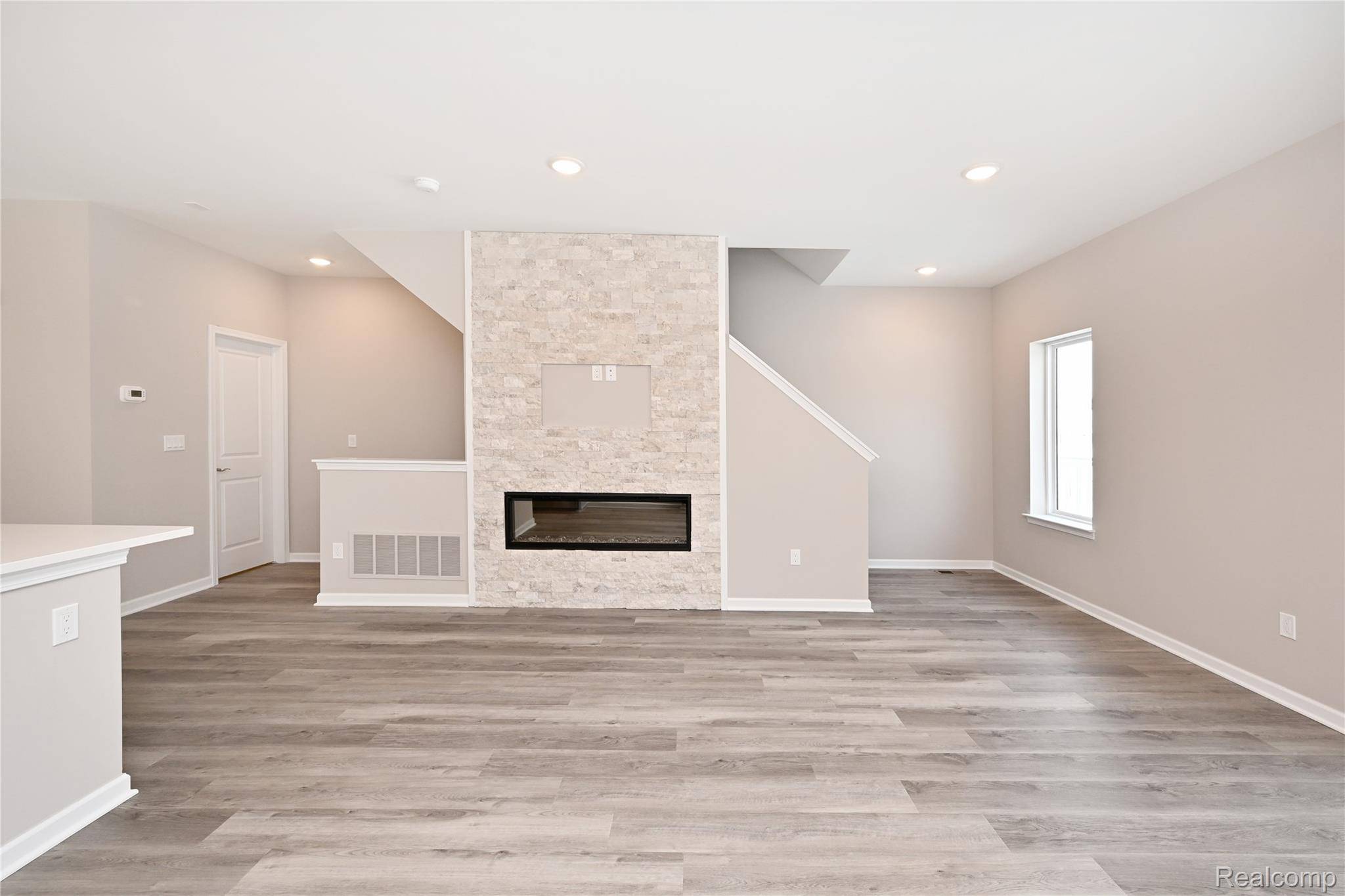 Troy, MI 48085,4861 Parkside LN