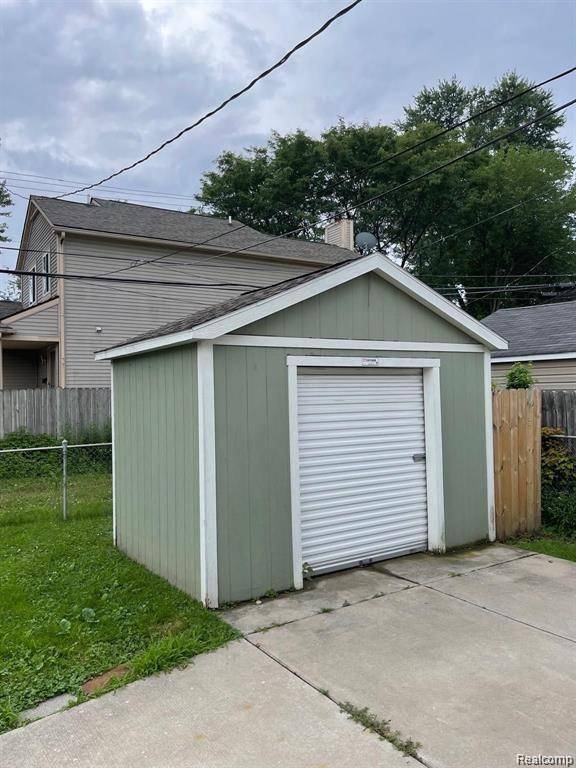 Royal Oak, MI 48067,1518 E LINCOLN AVE