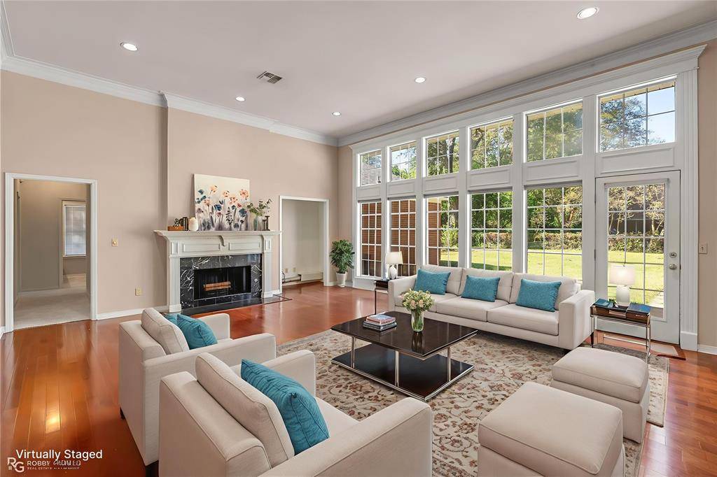 Shreveport, LA 71105,210 Ockley Drive