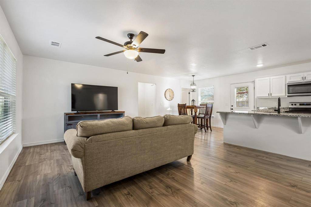 Pottsboro, TX 75076,458 Maple Drive