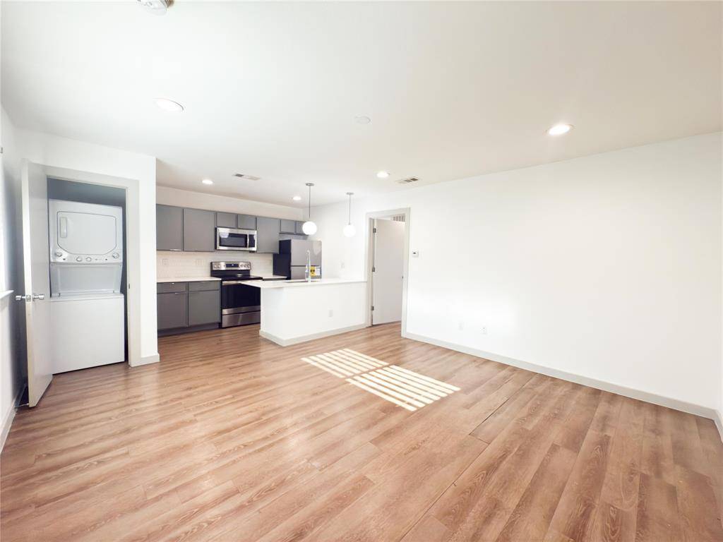 Dallas, TX 75204,4526 Munger Avenue #212