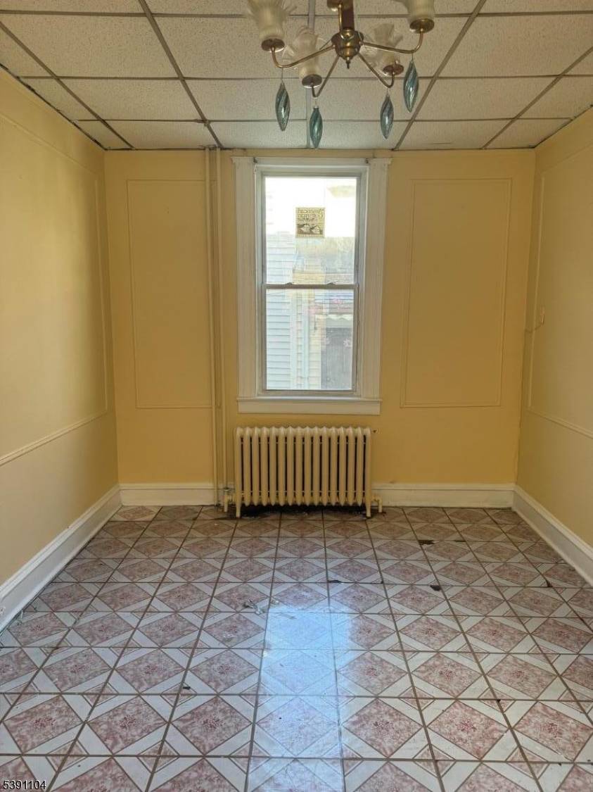 Jersey City, NJ 07305,80 Mcadoo Ave