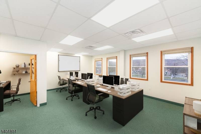 Washington Twp., NJ 07853,59 E Mill Rd