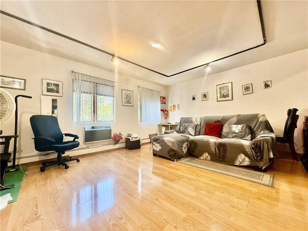 Brooklyn, NY 11219,1348 63rd ST #5