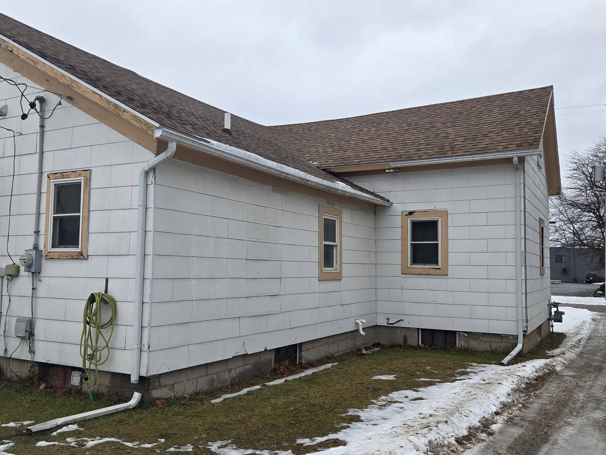 Mount Pleasant, MI 48858,818 E Chippewa ST