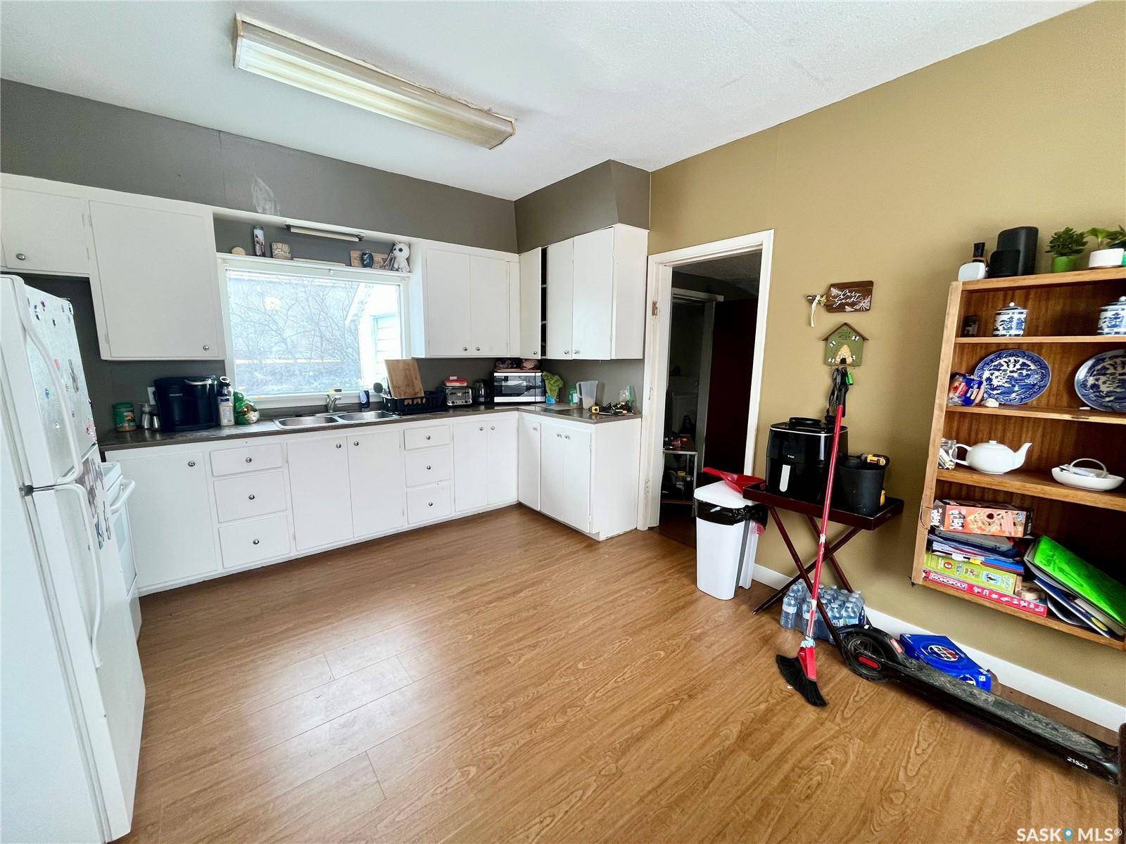 Kerrobert, SK S0L 1R0,141 Pacific AVENUE