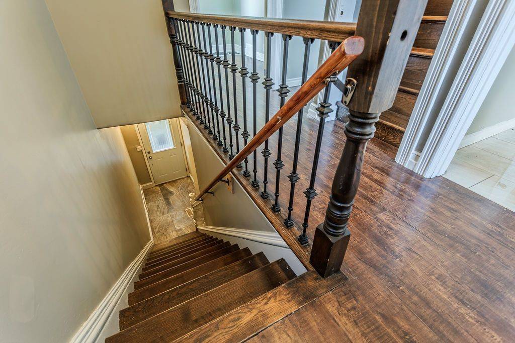 Hamilton, ON L8M 2G4,19 Sanford AVE S #Upper