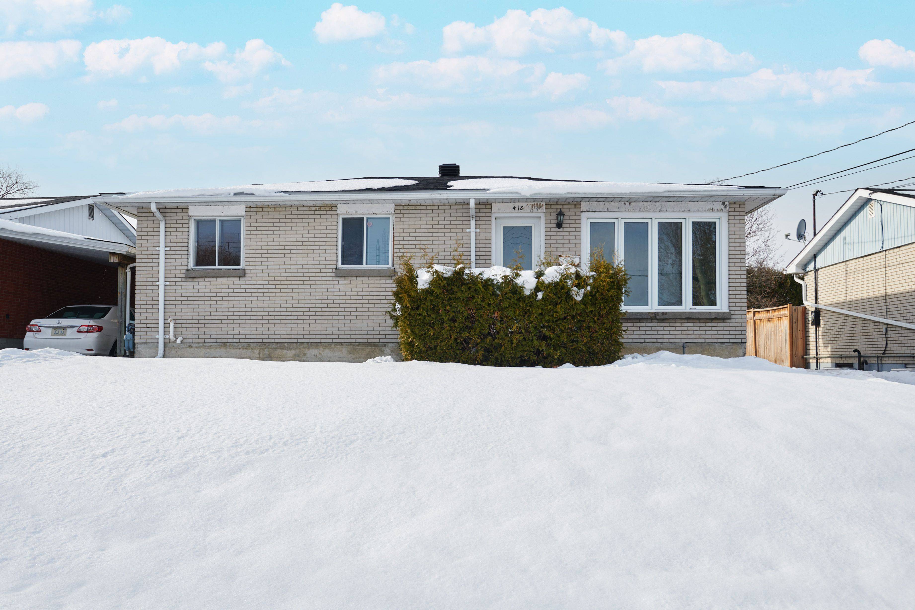 North Glengarry, ON K0C 1A0,418 Dominion ST