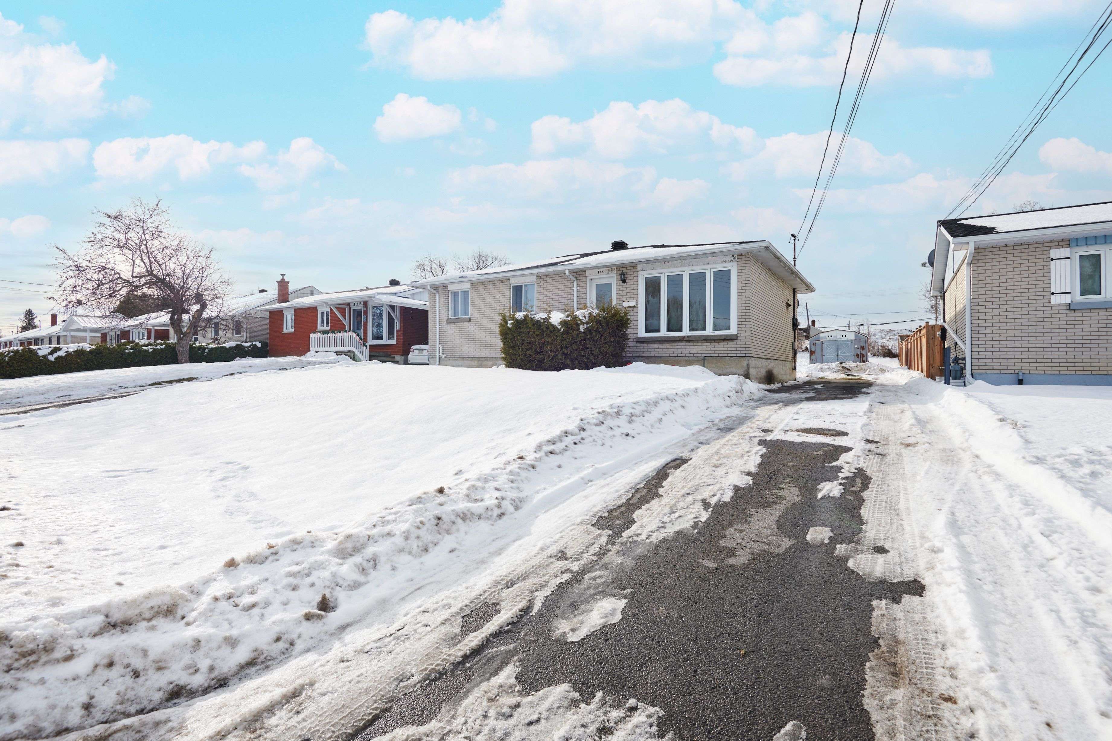 North Glengarry, ON K0C 1A0,418 Dominion ST