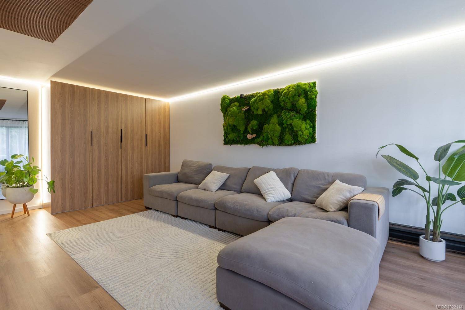 Nanaimo, BC V9R 2A4,1007 Bowen Rd #2203