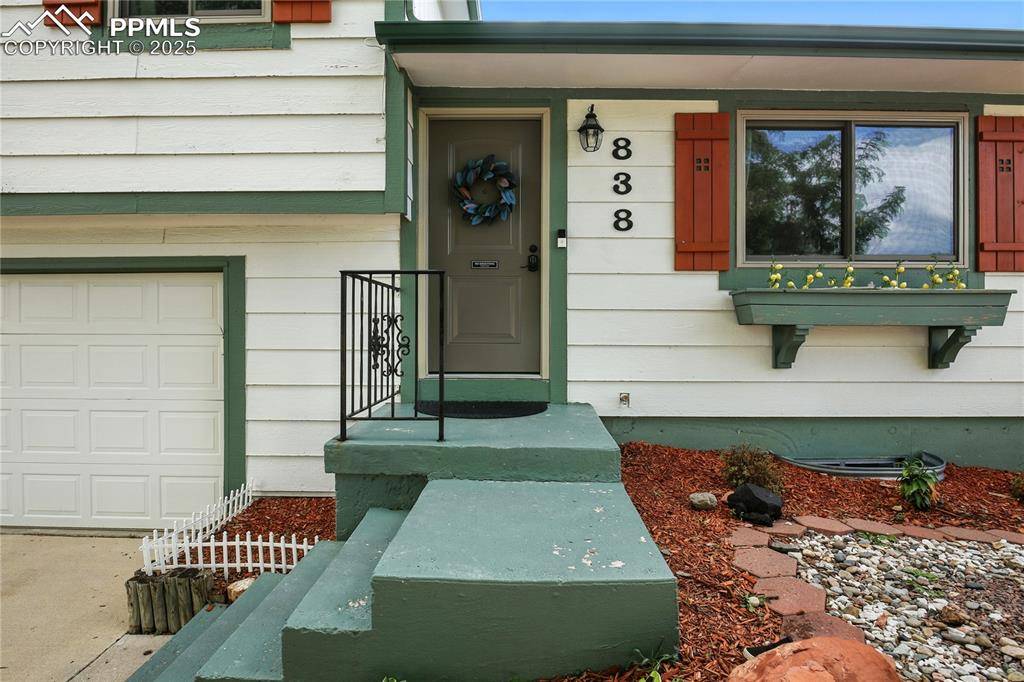 Colorado Springs, CO 80916,838 Badger DR