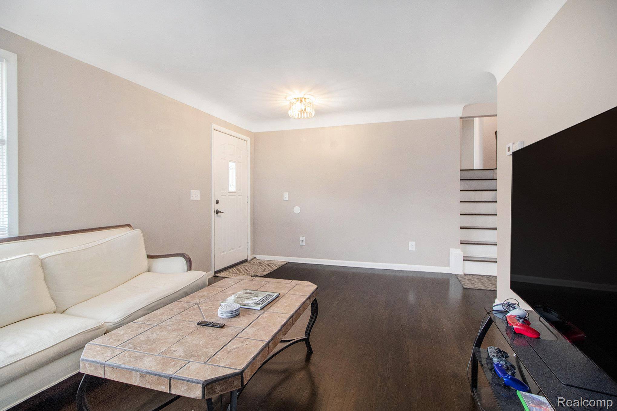 Farmington Hills, MI 48331,26557 Old Homestead DR