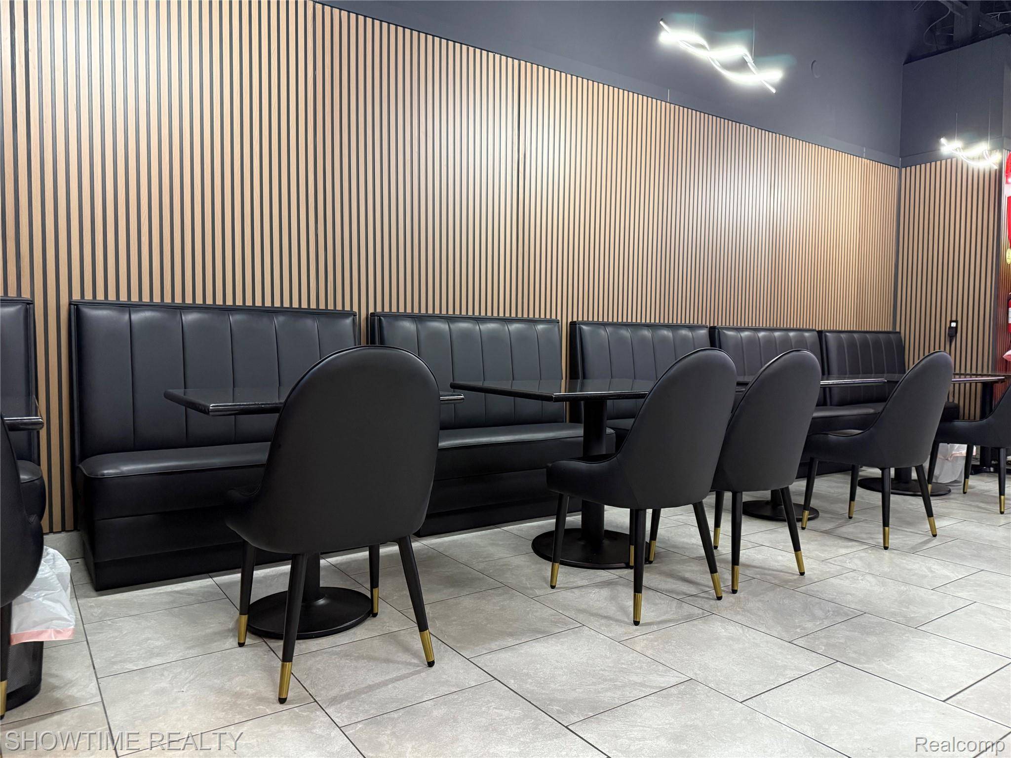 Macomb, MI 48044,50930 ROMEO