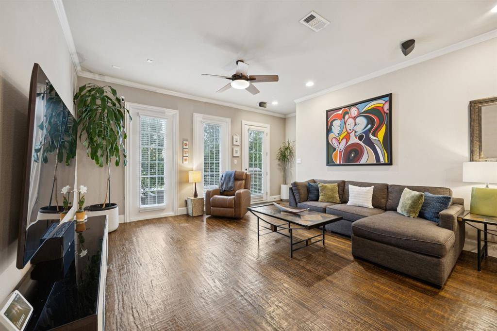 Irving, TX 75039,639 Senda