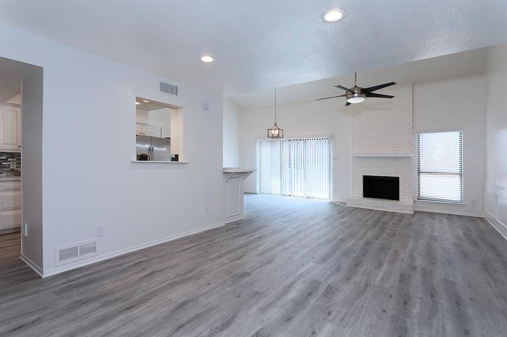 Dallas, TX 75231,7450 Holly Hill Drive #105