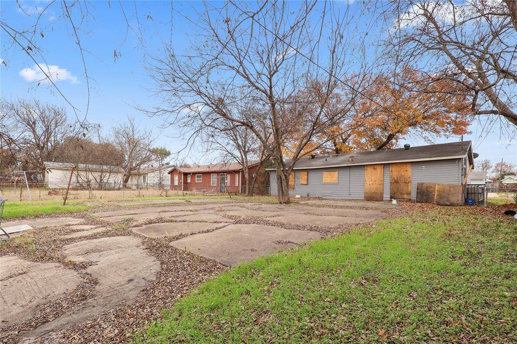 Dallas, TX 75232,725 Emberwood Drive