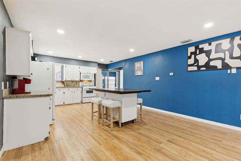 Highland Village, TX 75077,102 Woodland Drive