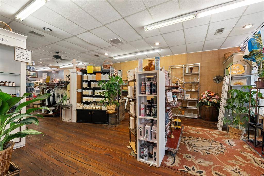 De Leon, TX 76444,133 N Texas Prices Street