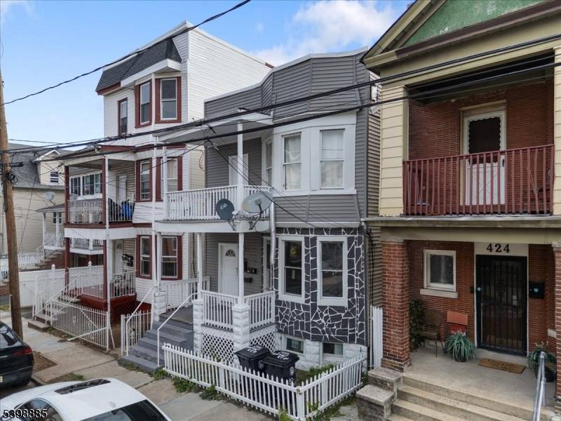 Newark City, NJ 07112,422 Jelliff Ave #1
