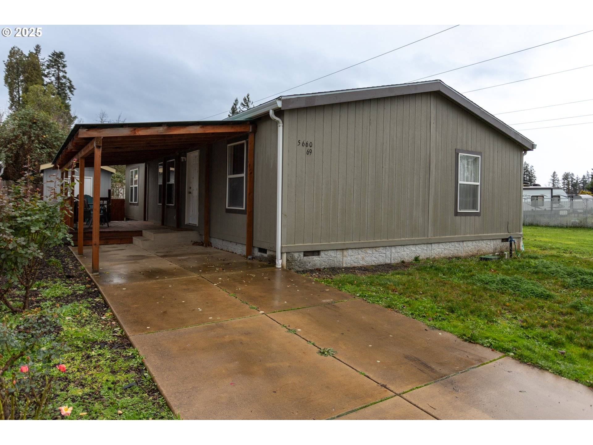 Springfield, OR 97478,5660 DAISY ST #69