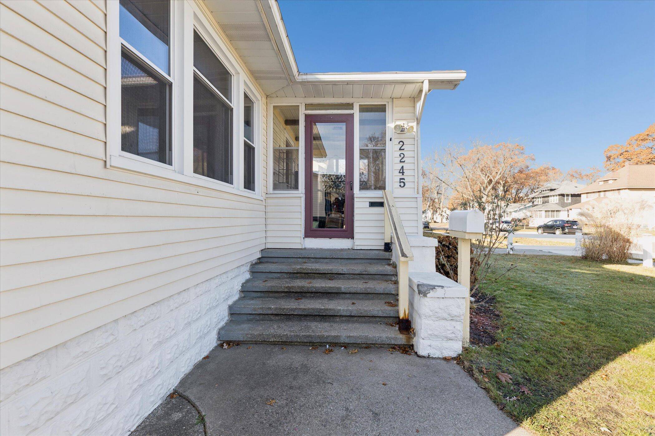 Muskegon, MI 49441,2245 Morton AVE