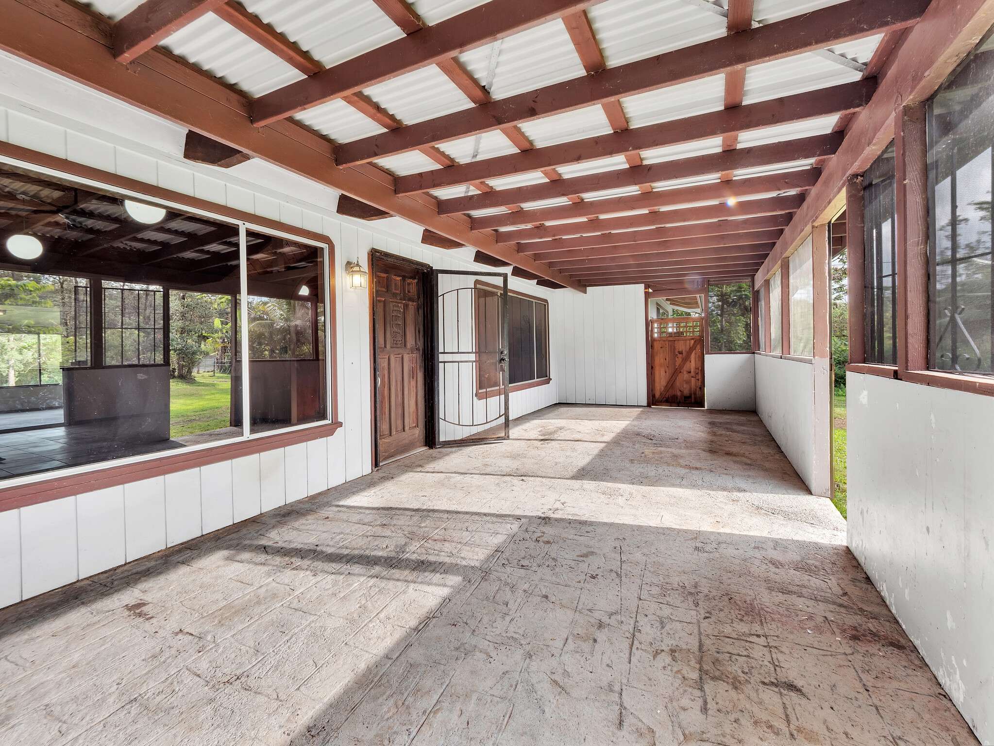 Mountain View, HI 96771,16-1091 MOHO RD