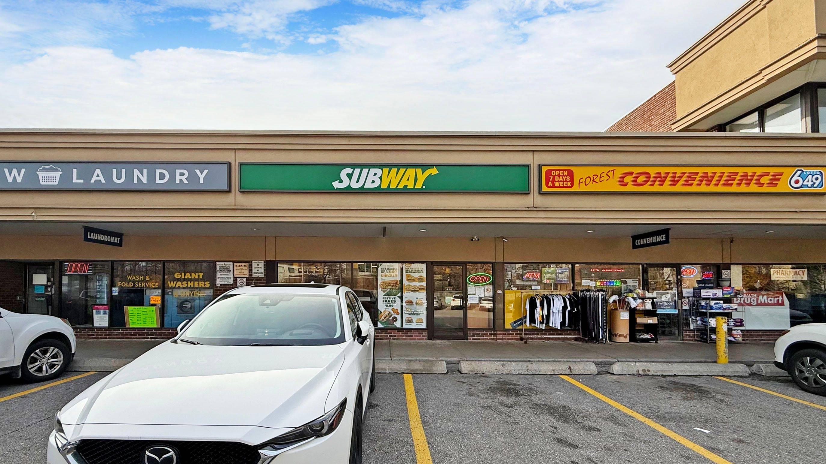 Toronto C15, ON M2J 1L8,105 Parkway Forest DR