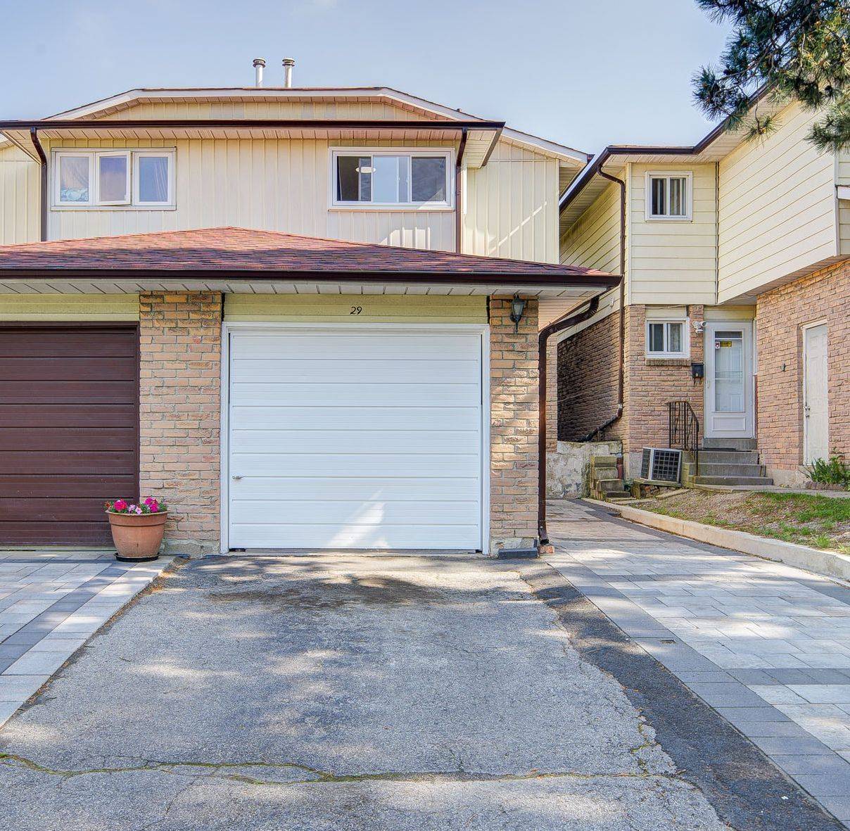 Toronto E05, ON M1V 1J7,29 Puma DR