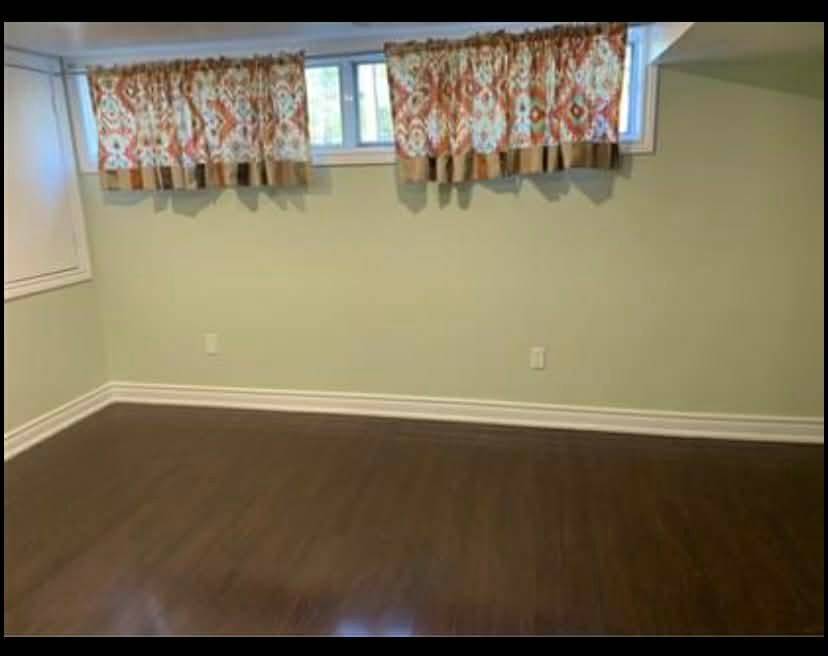 Toronto E08, ON M1K 4G3,954 Midland AVE