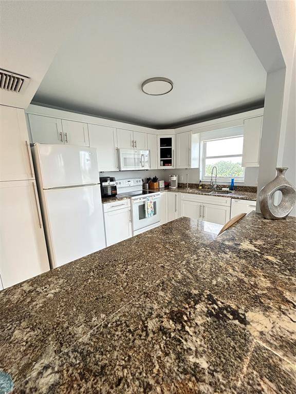 Pompano Beach, FL 33062,1200 Hibiscus Ave #502