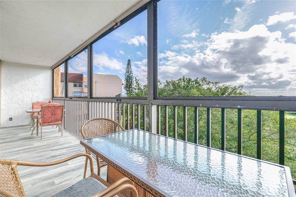 Lauderhill, FL 33319,3821 Environ Blvd #603