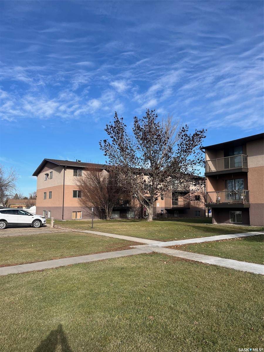 Weyburn, SK S4H 2Y4,551-531-12 13th STREET NW