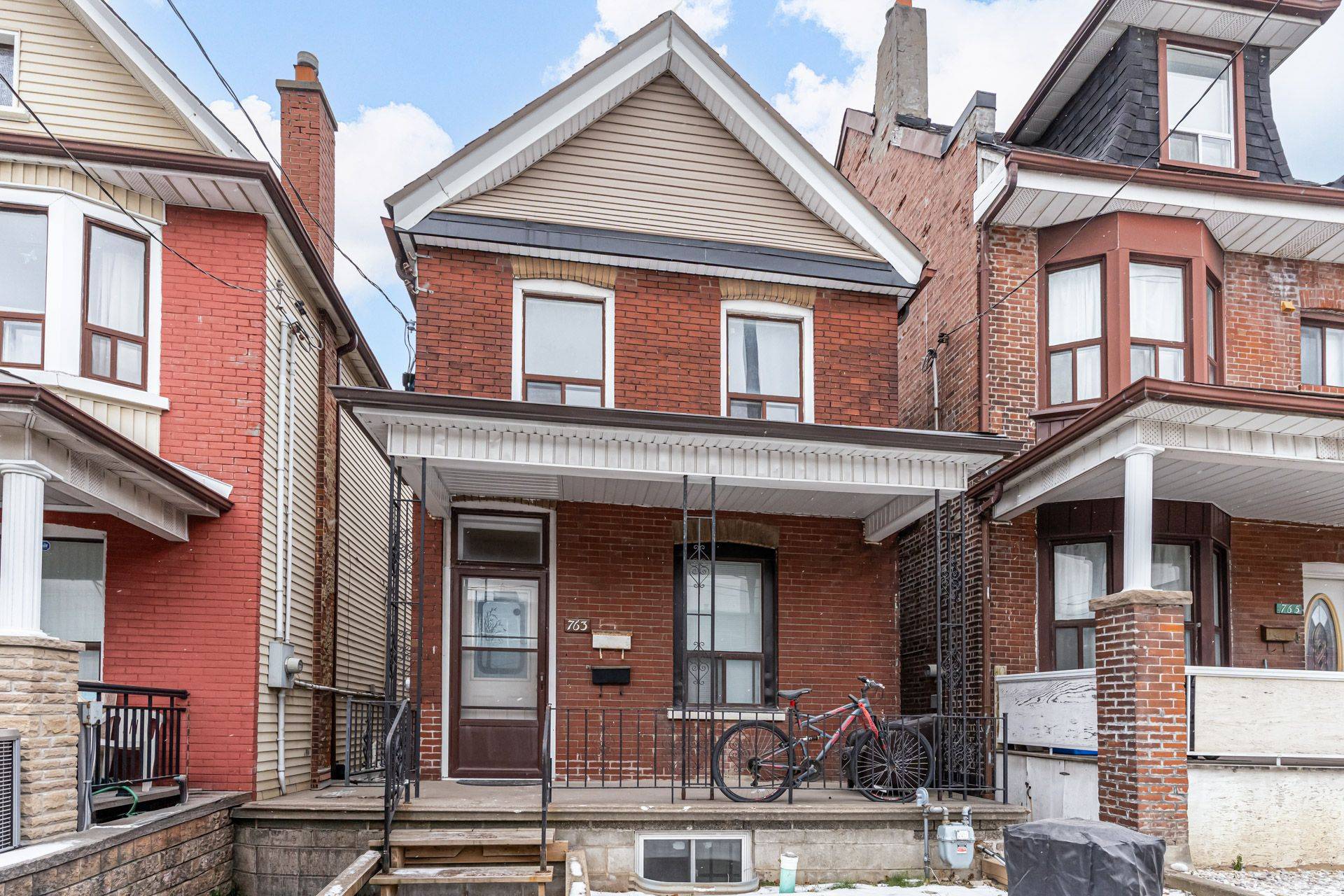 Toronto W02, ON M6G 1Z5,763 Dupont ST #Main Rm 2